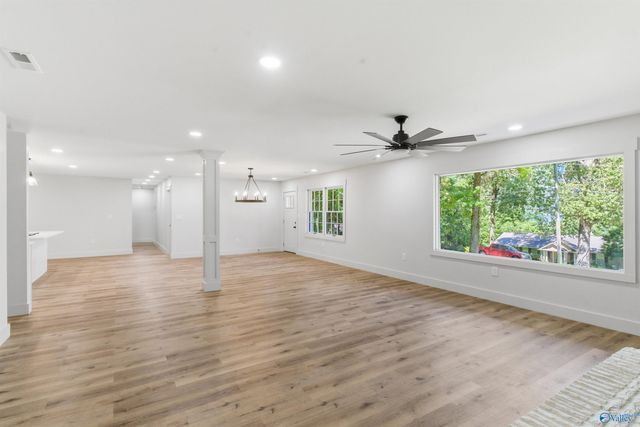 1725 Forest Drive, Guntersville, AL 35976