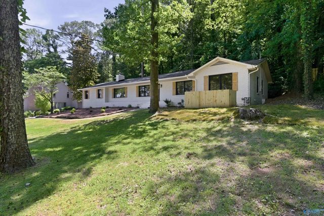 1725 Forest Drive, Guntersville, AL 35976