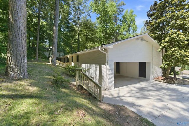 1725 Forest Drive, Guntersville, AL 35976
