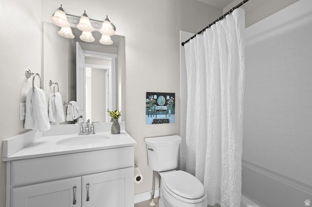 3808 W HOODED CRANE LN, Clinton, UT 84015