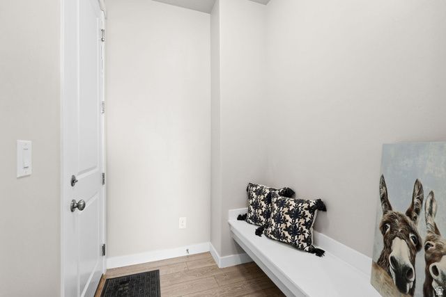 3808 W HOODED CRANE LN, Clinton, UT 84015