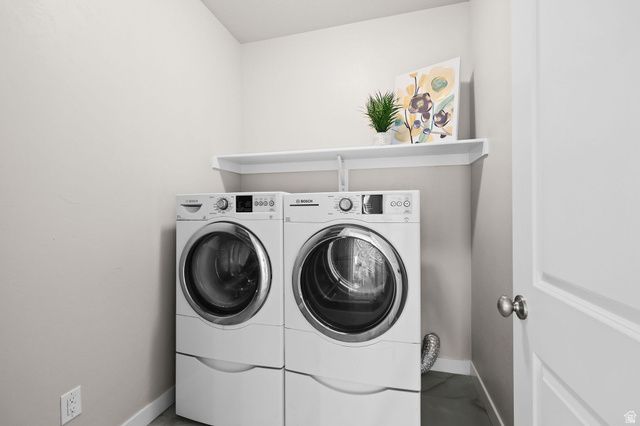 3808 W HOODED CRANE LN, Clinton, UT 84015