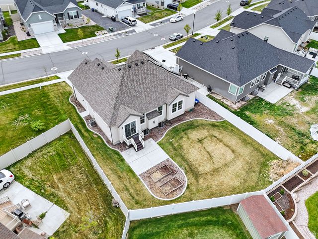 3808 W HOODED CRANE LN, Clinton, UT 84015