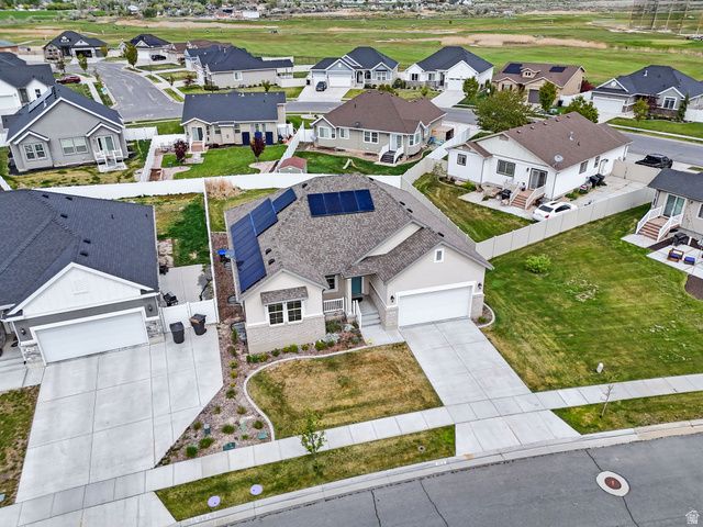 3808 W HOODED CRANE LN, Clinton, UT 84015