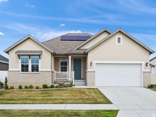 3808 W HOODED CRANE LN, Clinton, UT 84015