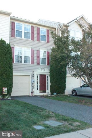 5 N SAVANNA DR, Pottstown, PA 19465