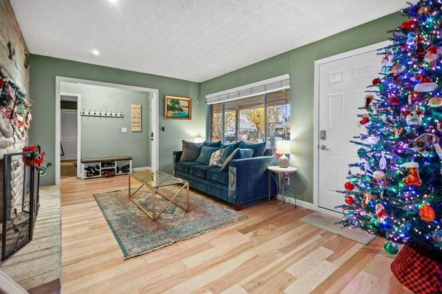 1309 Nelda Way, Modesto, CA 95355