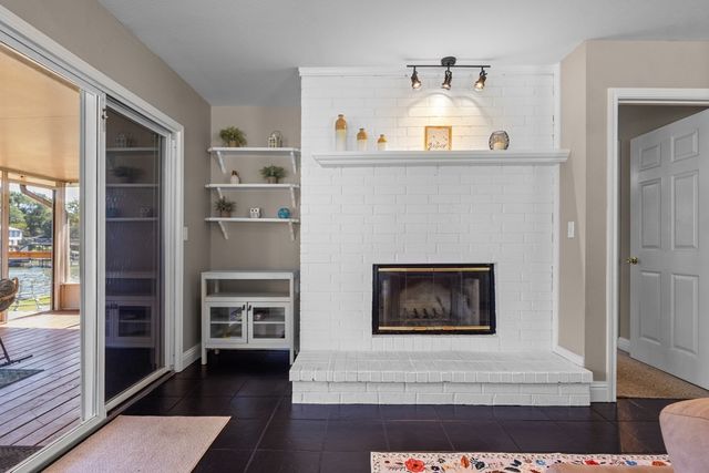 124 Peninsula Point Terrace, Mabank, TX 75156