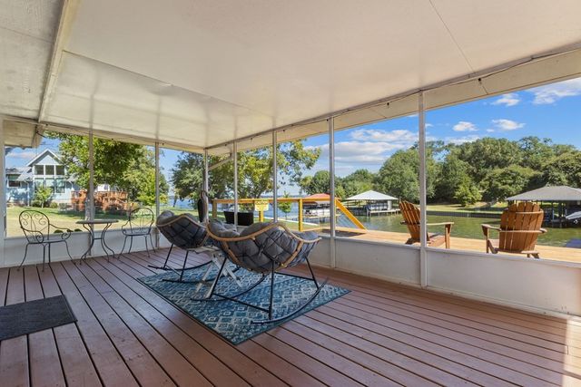 124 Peninsula Point Terrace, Mabank, TX 75156