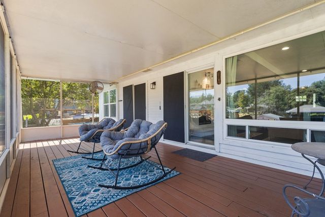 124 Peninsula Point Terrace, Mabank, TX 75156