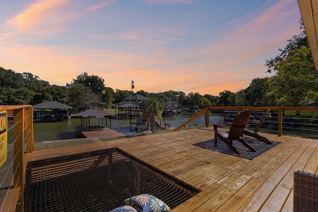 124 Peninsula Point Terrace, Mabank, TX 75156
