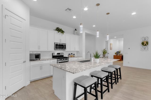 2235 E ISAIAH Avenue, Gilbert, AZ 85298
