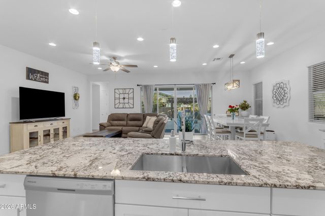 2235 E ISAIAH Avenue, Gilbert, AZ 85298
