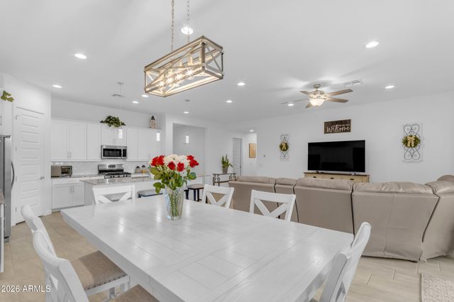 2235 E ISAIAH Avenue, Gilbert, AZ 85298