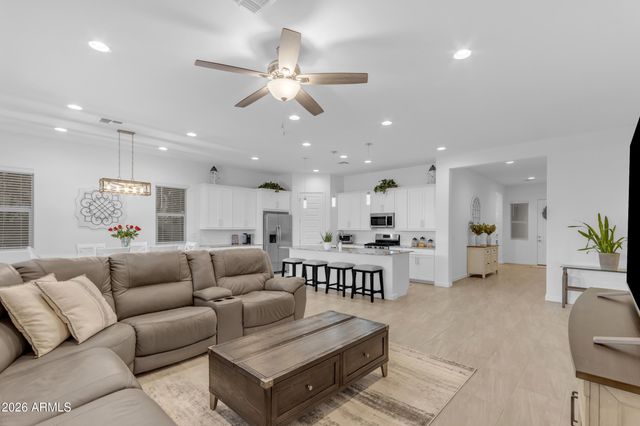 2235 E ISAIAH Avenue, Gilbert, AZ 85298