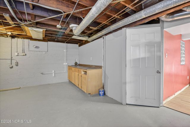 1424 Addington Road, Toledo, OH 43607