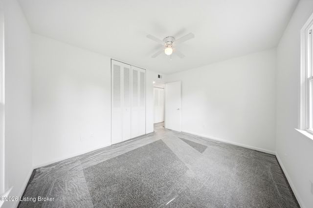 2701 Cranston Dr, Jeffersontown, KY 40299