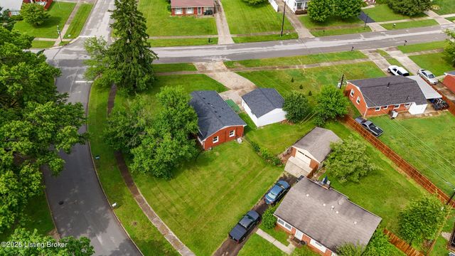 2701 Cranston Dr, Jeffersontown, KY 40299