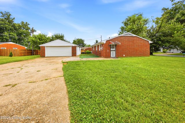 2701 Cranston Dr, Jeffersontown, KY 40299
