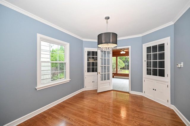 5264 N Kent AVENUE, Whitefish Bay, WI 53217