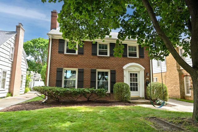 5264 N Kent AVENUE, Whitefish Bay, WI 53217