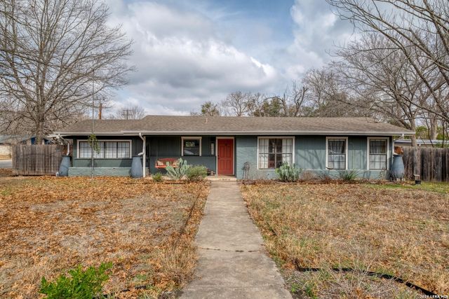 1233 Orange, Lockhart, TX 78644