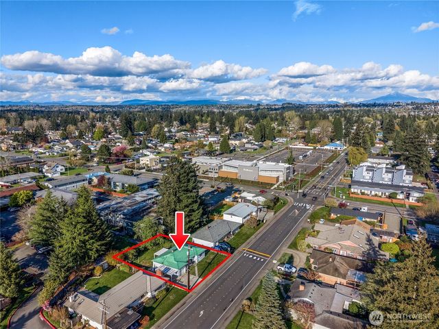 1909 Grove Street, Marysville, WA 98270