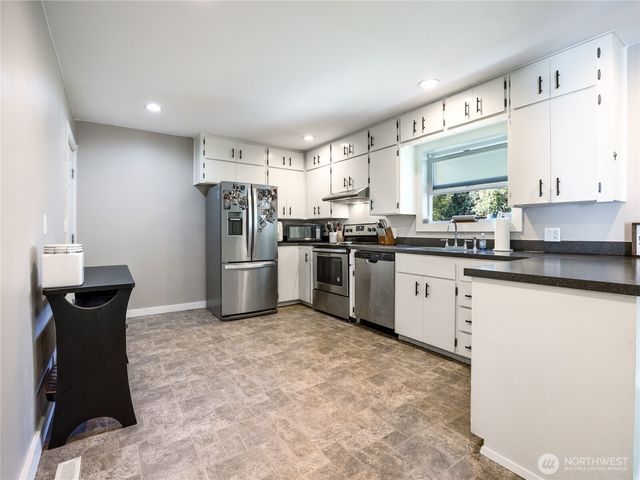 1909 Grove Street, Marysville, WA 98270