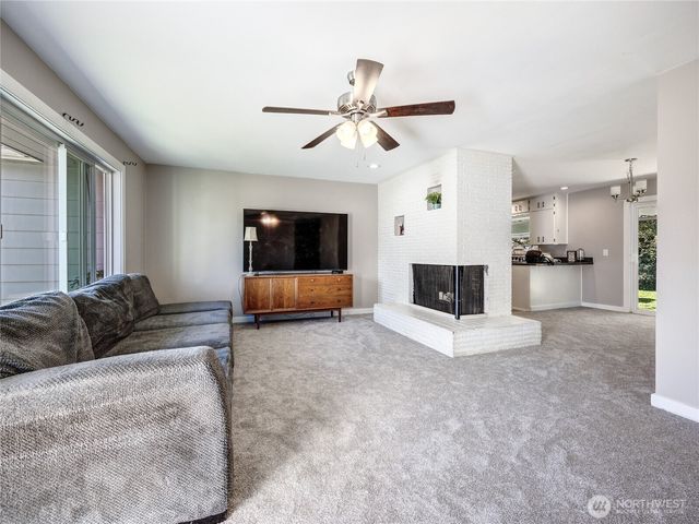 1909 Grove Street, Marysville, WA 98270