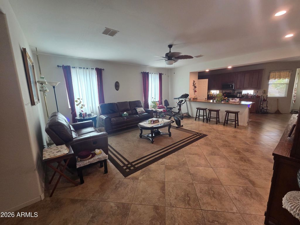 12924 W FLYNN Lane, Glendale, AZ 85307 — photo 4