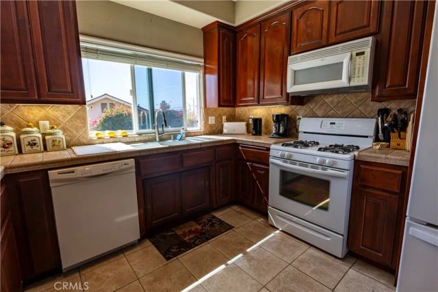 25791 Alto Drive, San Bernardino, CA 92404
