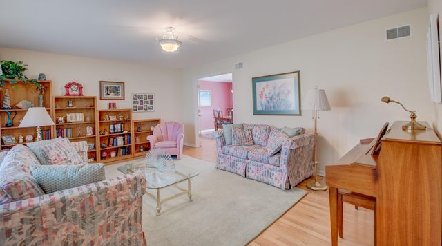 11437 W 93rd Avenue, St. John, IN 46373