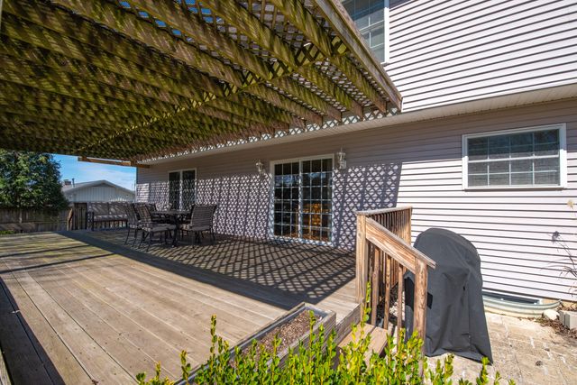 11437 W 93rd Avenue, St. John, IN 46373