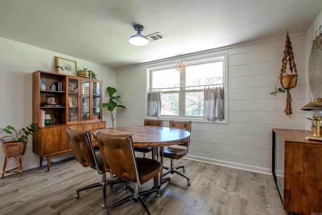 1426 Steel Bridge Road, Benton, AR 72019