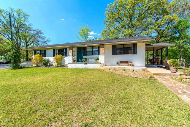 1426 Steel Bridge Road, Benton, AR 72019