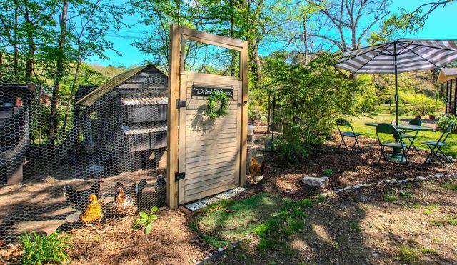 1426 Steel Bridge Road, Benton, AR 72019