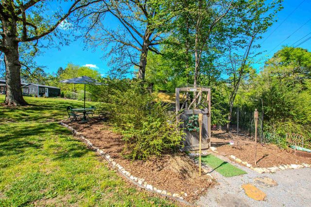 1426 Steel Bridge Road, Benton, AR 72019