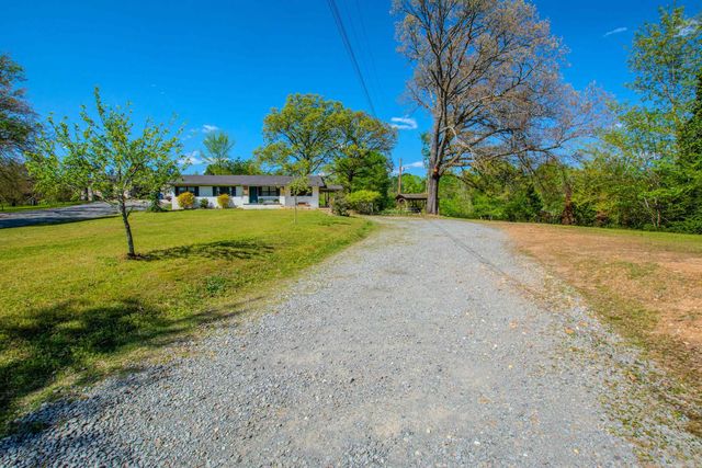1426 Steel Bridge Road, Benton, AR 72019