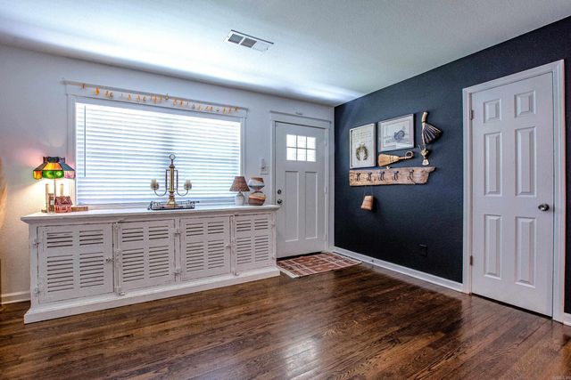 1426 Steel Bridge Road, Benton, AR 72019