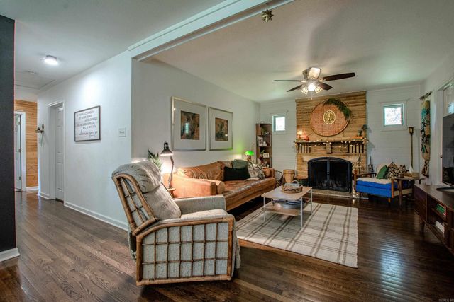 1426 Steel Bridge Road, Benton, AR 72019