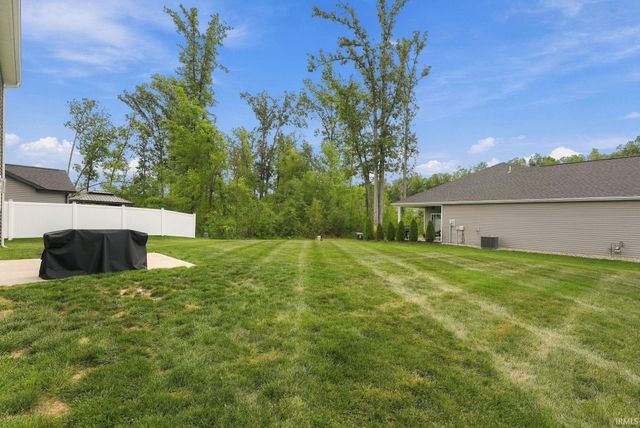 1781 Muruntau Grove, Fort Wayne, IN 46845