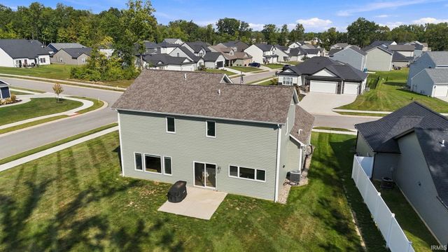 1781 Muruntau Grove, Fort Wayne, IN 46845