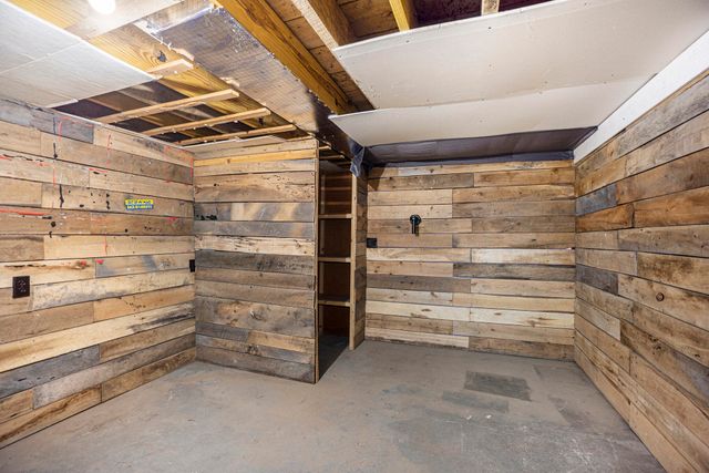 307 Pine Street, Decatur, MI 49045