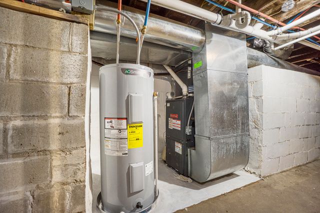 307 Pine Street, Decatur, MI 49045