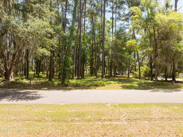 73 Bermuda Downs, St. Helena Island, SC 29920