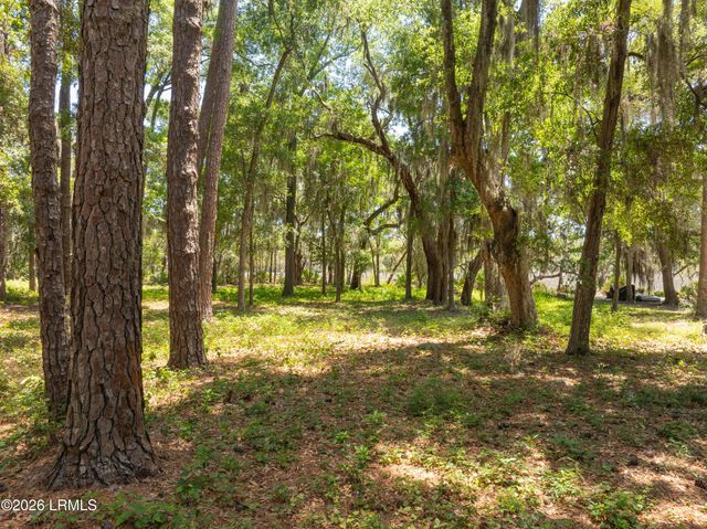 73 Bermuda Downs, St. Helena Island, SC 29920