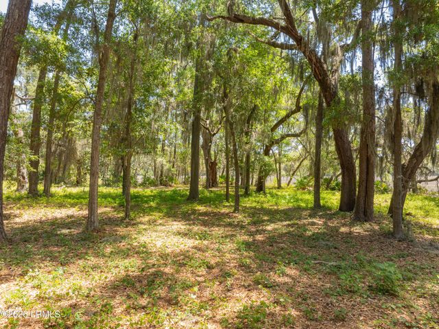 73 Bermuda Downs, St. Helena Island, SC 29920
