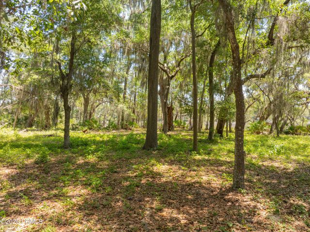 73 Bermuda Downs, St. Helena Island, SC 29920