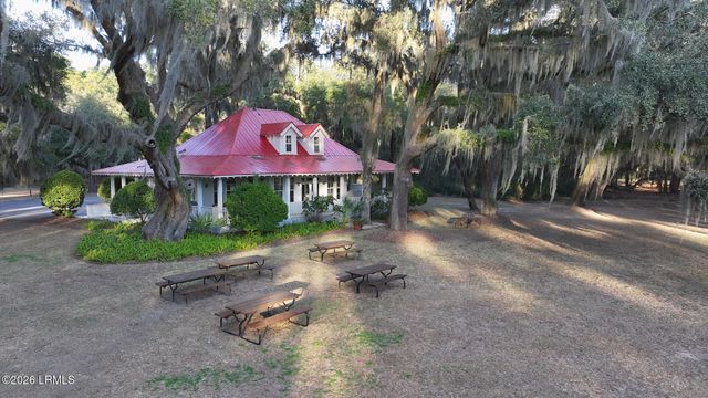 73 Bermuda Downs, St. Helena Island, SC 29920