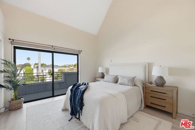 700 Esplanade 30, Redondo Beach, CA 90277